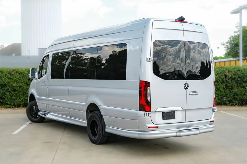 2023 Mercedes-Benz VS30 Sprinter - Image 5 of 20