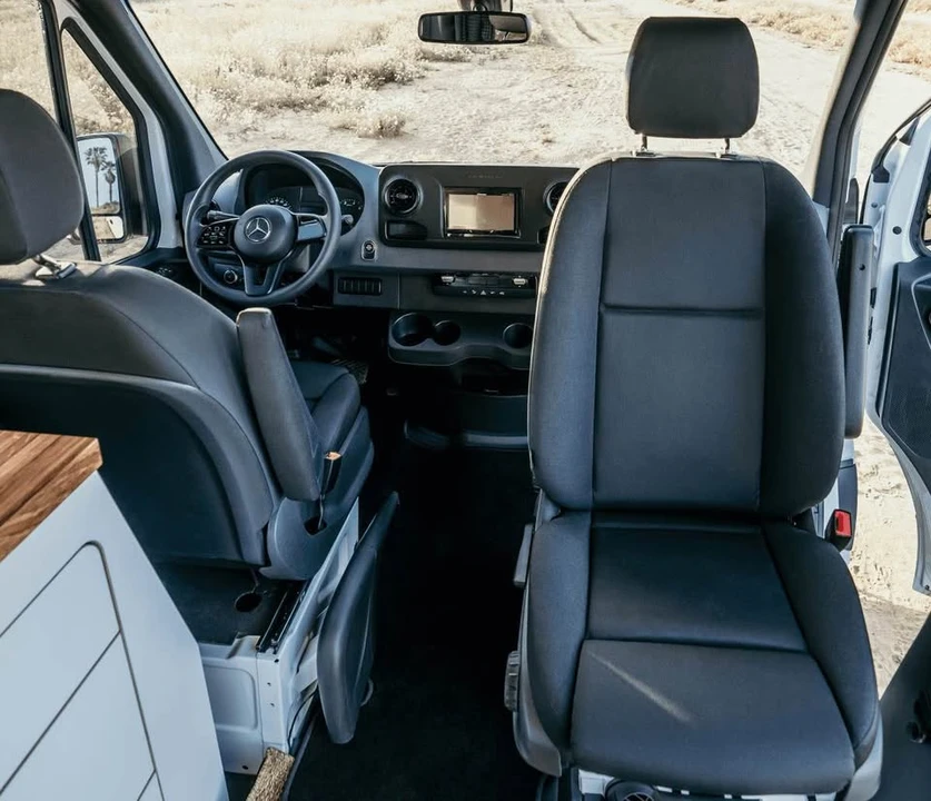 2023 Mercedes-Benz VS30 Sprinter - Image 13 of 19