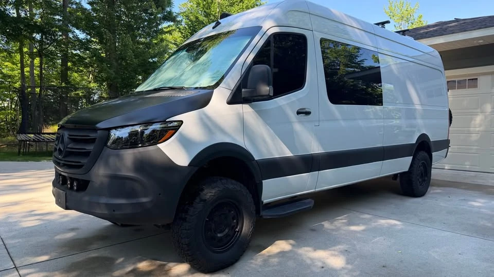 2023 Mercedes-Benz VS30 Sprinter - Image 5 of 19