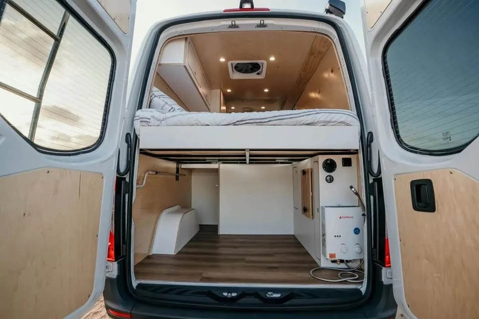 2023 Mercedes-Benz VS30 Sprinter - Image 9 of 19