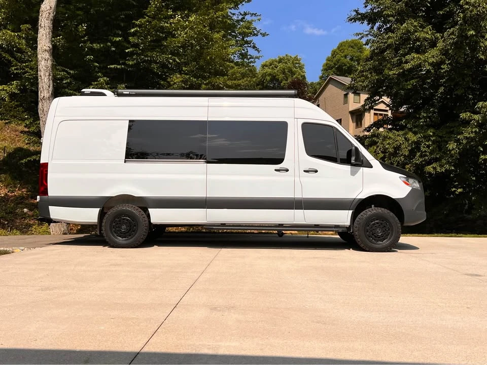 2023 Mercedes-Benz VS30 Sprinter - Image 8 of 19