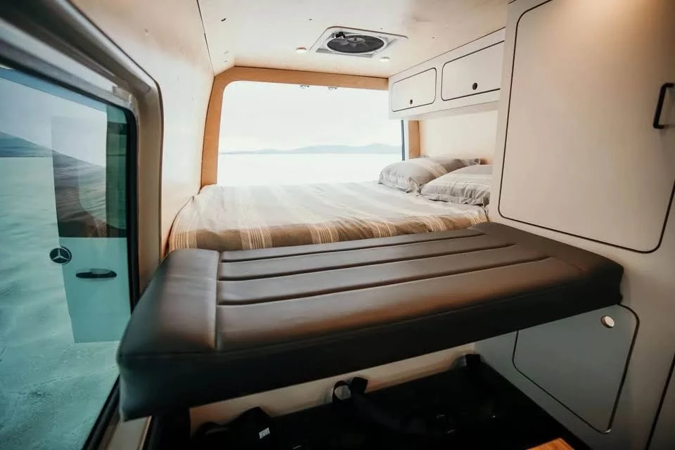 2023 Mercedes-Benz VS30 Sprinter - Image 15 of 19