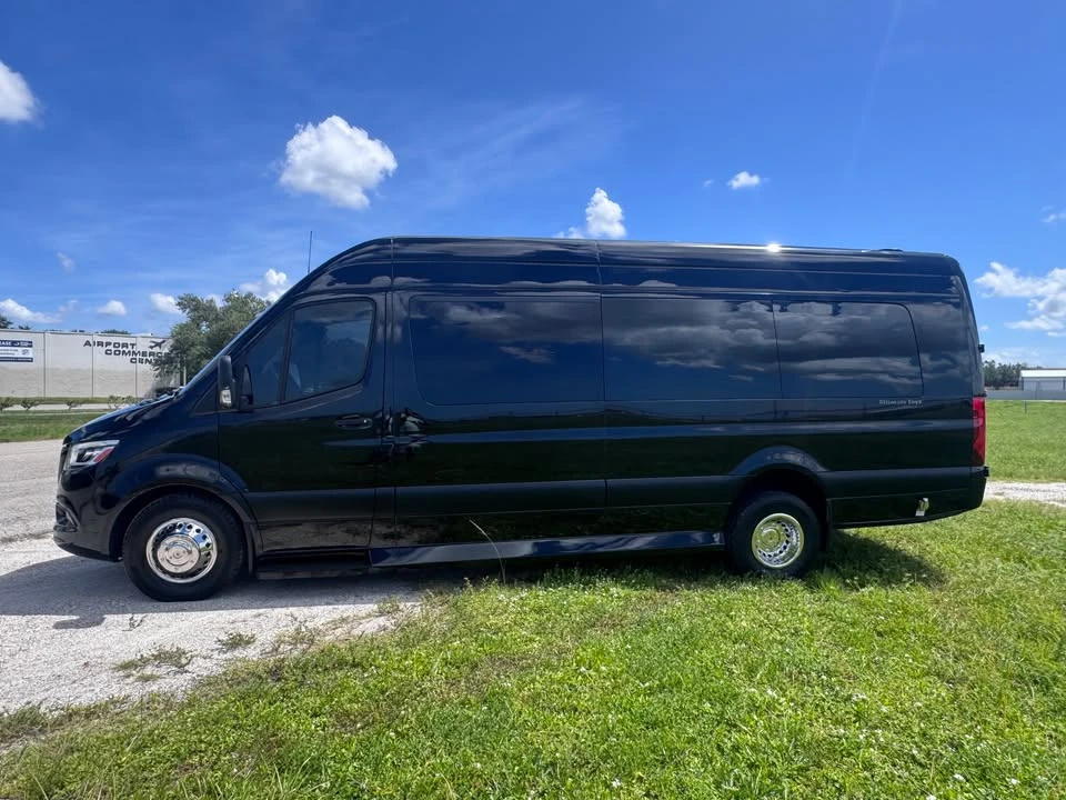 2023 Mercedes-Benz VS30 Sprinter - Image 5 of 20