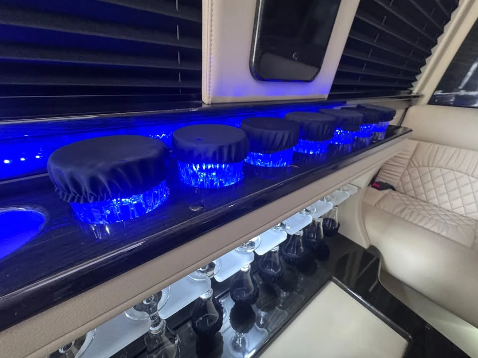 2023 Mercedes-Benz VS30 Sprinter - Image 17 of 20