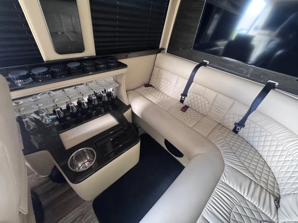 2023 Mercedes-Benz VS30 Sprinter - Image 16 of 20