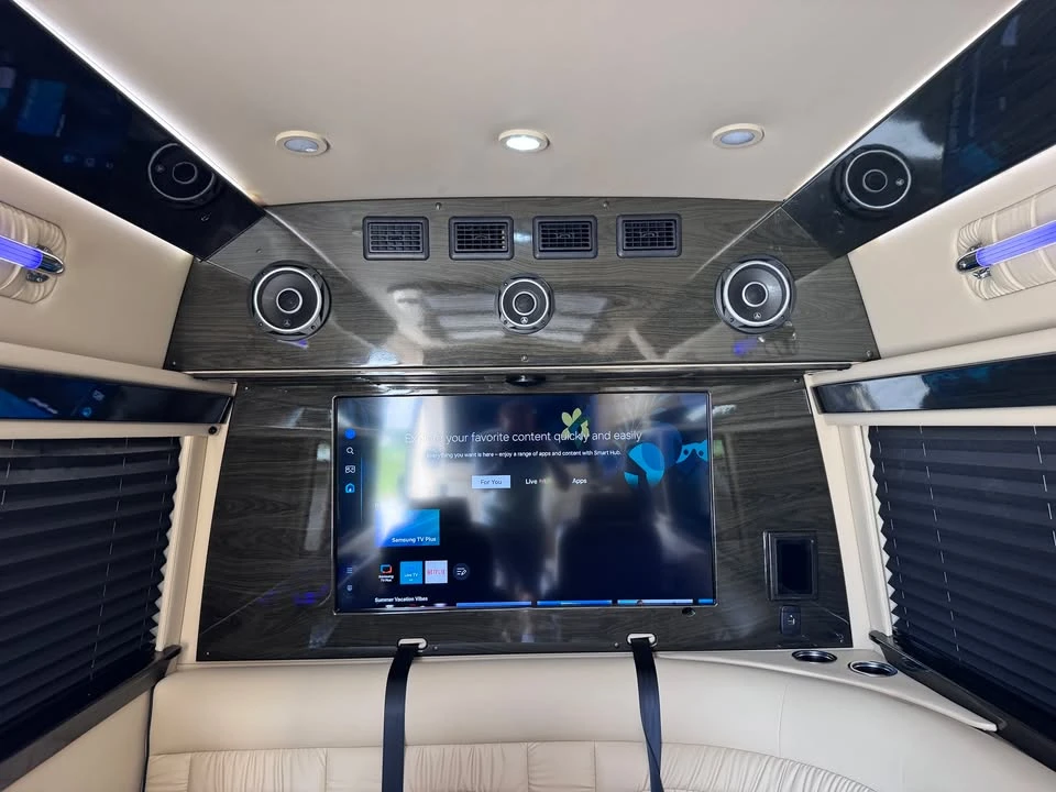 2023 Mercedes-Benz VS30 Sprinter - Image 18 of 20