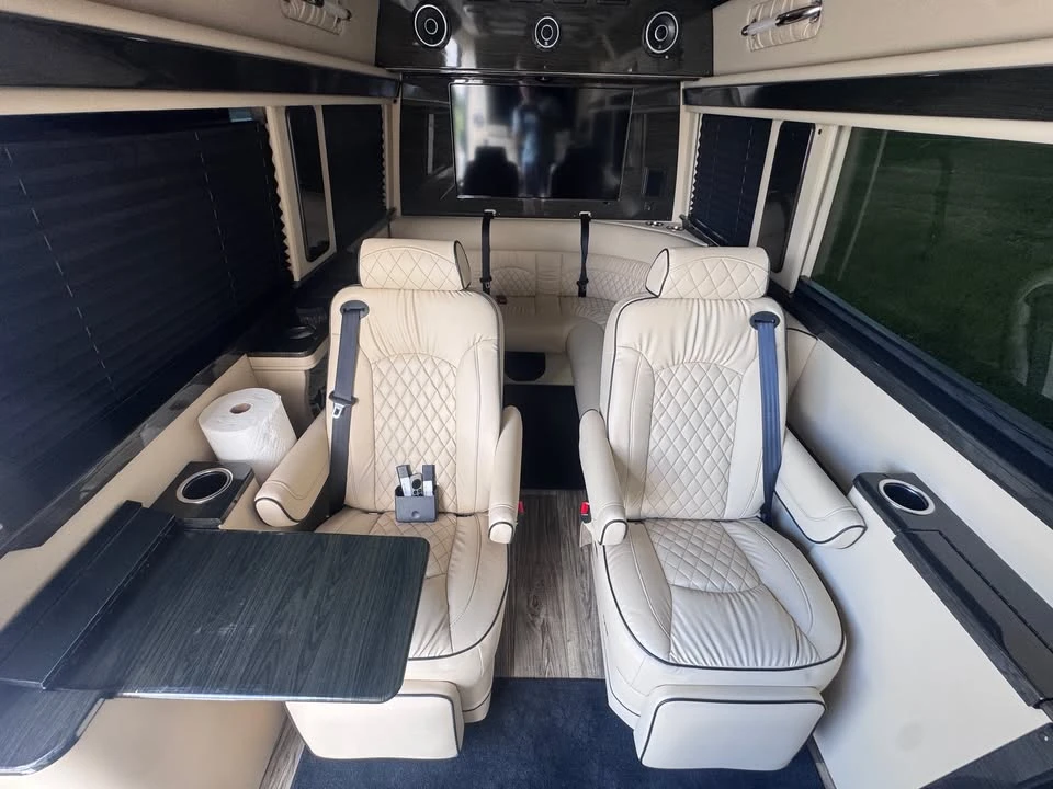 2023 Mercedes-Benz VS30 Sprinter - Image 14 of 20