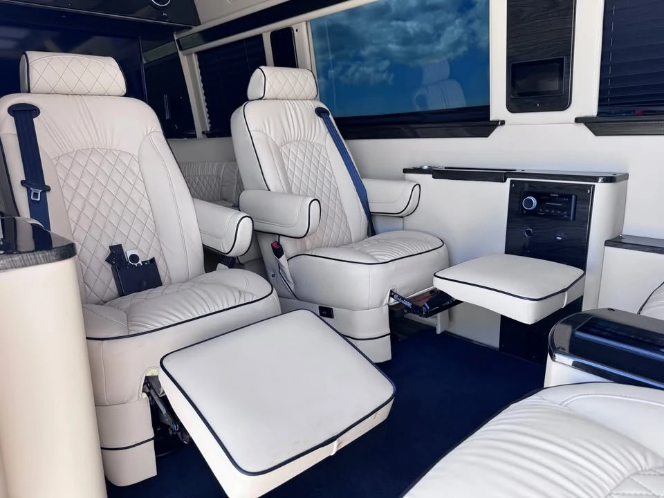 2023 Mercedes-Benz VS30 Sprinter - Image 15 of 20