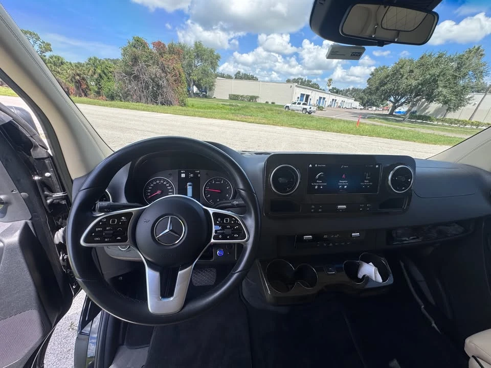 2023 Mercedes-Benz VS30 Sprinter - Image 7 of 20