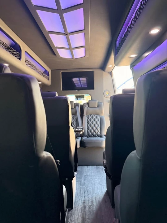 2023 Mercedes-Benz VS30 Sprinter - Image 16 of 20