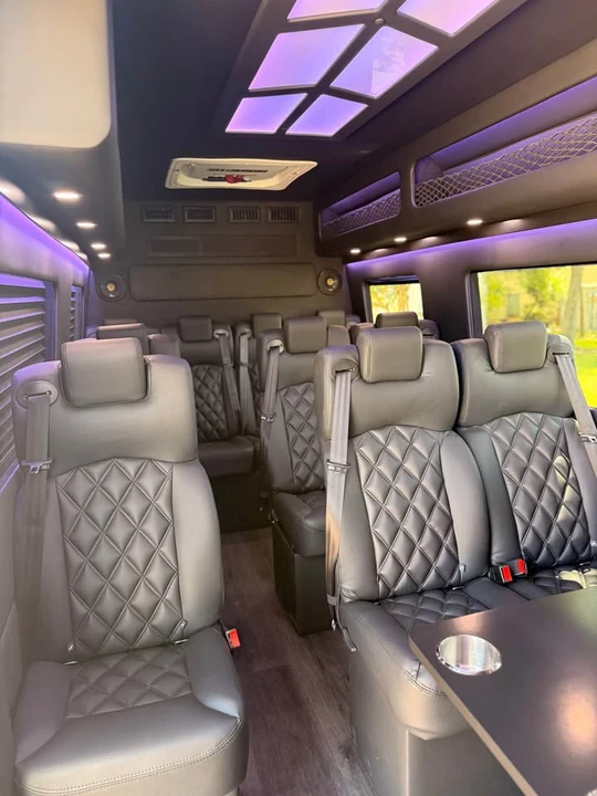 2023 Mercedes-Benz VS30 Sprinter - Image 13 of 20