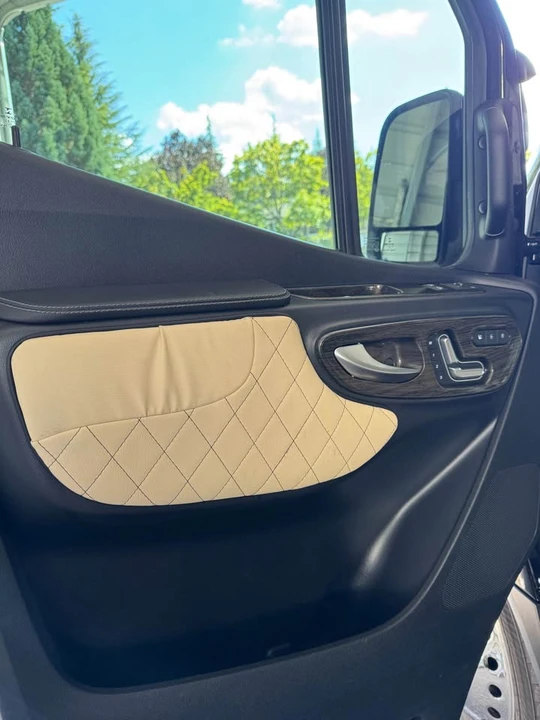 2023 Mercedes-Benz VS30 Sprinter - Image 7 of 12