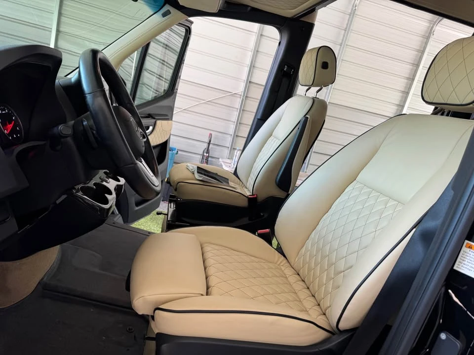 2023 Mercedes-Benz VS30 Sprinter - Image 6 of 12