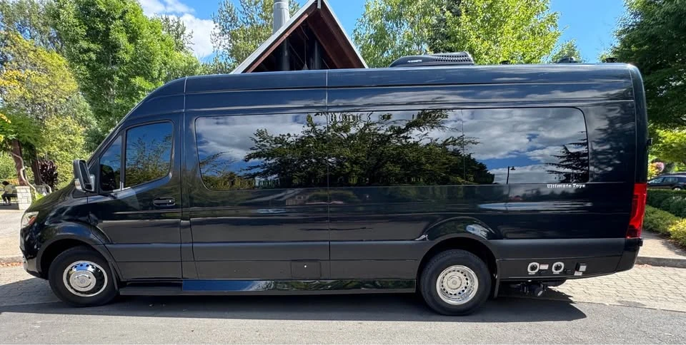 2023 Mercedes-Benz VS30 Sprinter - Image 11 of 12