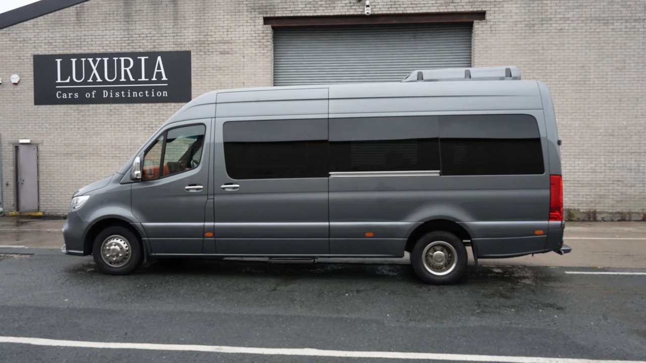 2023 Mercedes-Benz VS30 Sprinter - Image 8 of 31