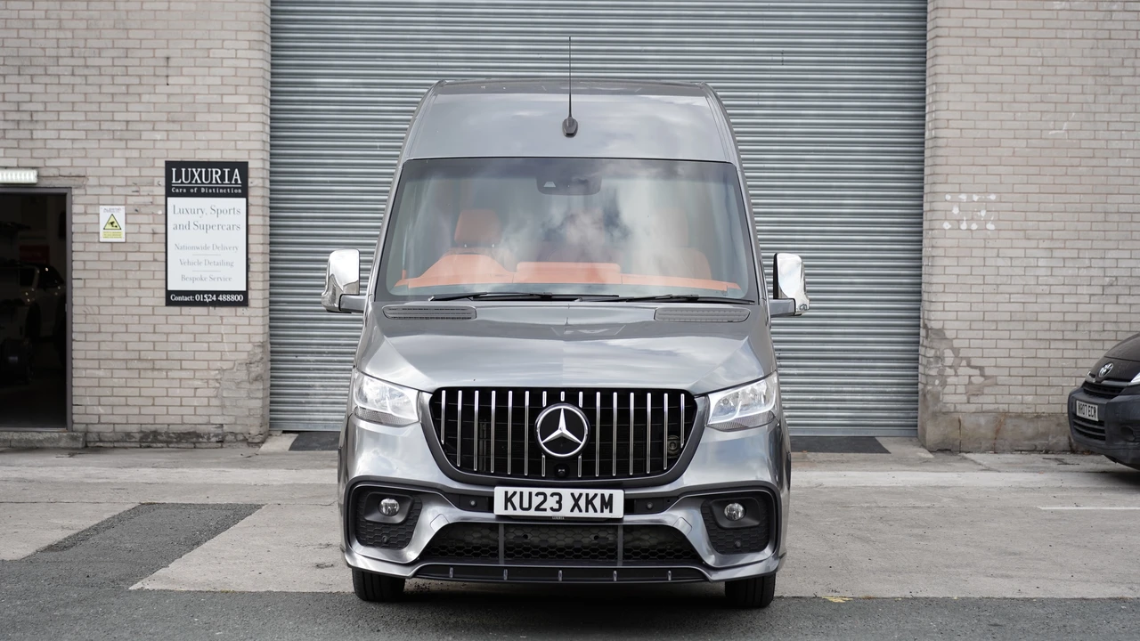 2023 Mercedes-Benz VS30 Sprinter - Image 10 of 31