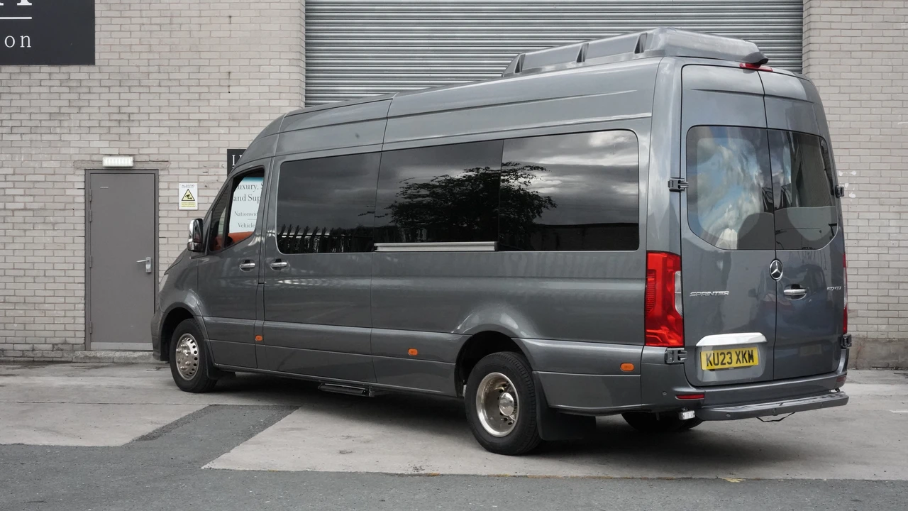 2023 Mercedes-Benz VS30 Sprinter - Image 7 of 31