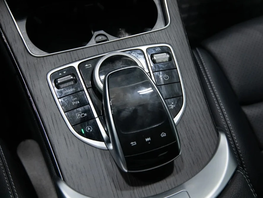2023 Mercedes-Benz W205 C-Class - Image 17 of 20