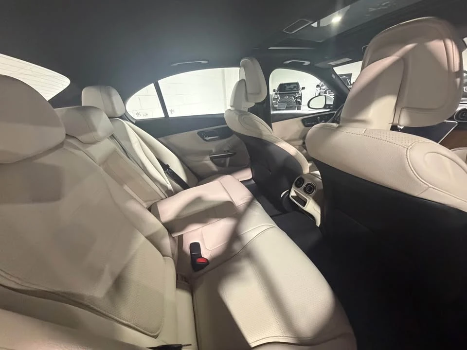 2023 Mercedes-Benz W206 C-Class - Image 9 of 11