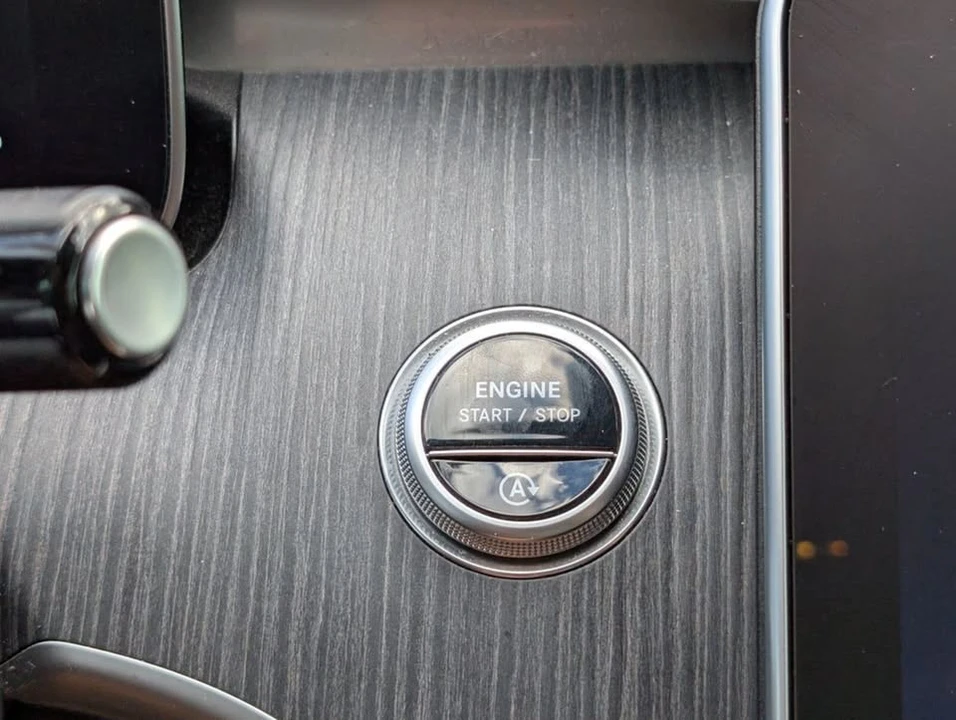 2023 Mercedes-Benz W206 C-Class - Image 12 of 20
