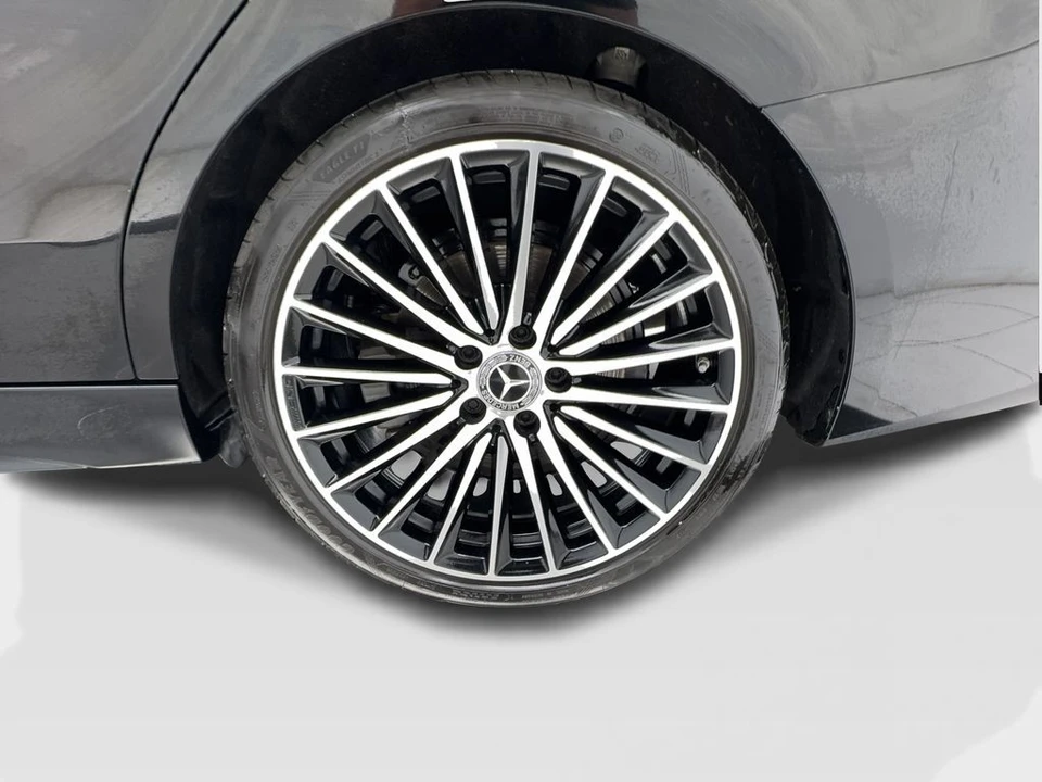 2023 Mercedes-Benz W206 C-Class - Image 11 of 21