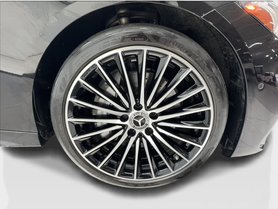 2023 Mercedes-Benz W206 C-Class - Image 13 of 21