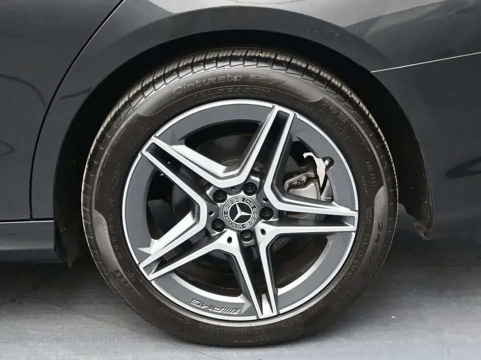 2023 Mercedes-Benz W213 E-Class - Image 4 of 10