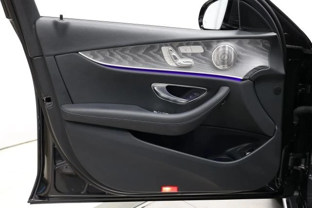 2023 Mercedes-Benz W213 E-Class - Image 10 of 12