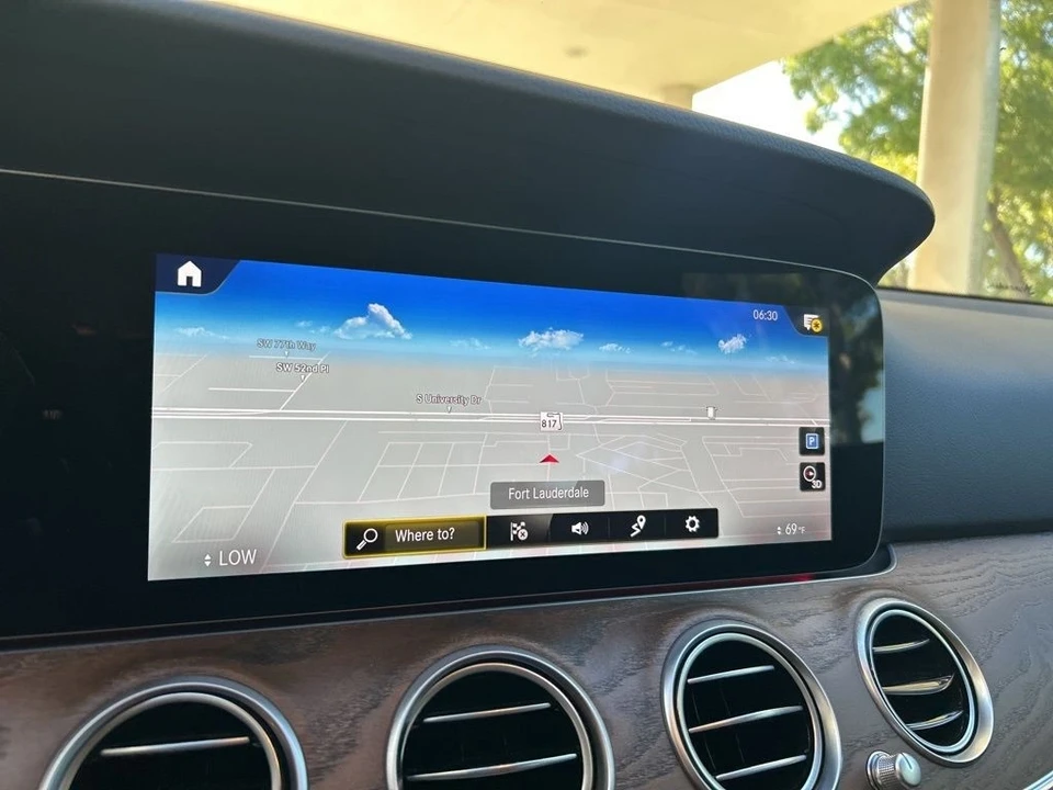 2023 Mercedes-Benz W213 E-Class - Image 10 of 12