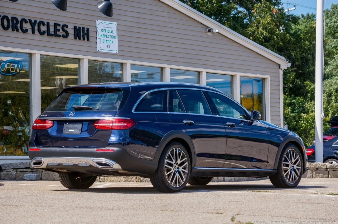2023 Mercedes-Benz W213 E-Class - Image 2 of 21