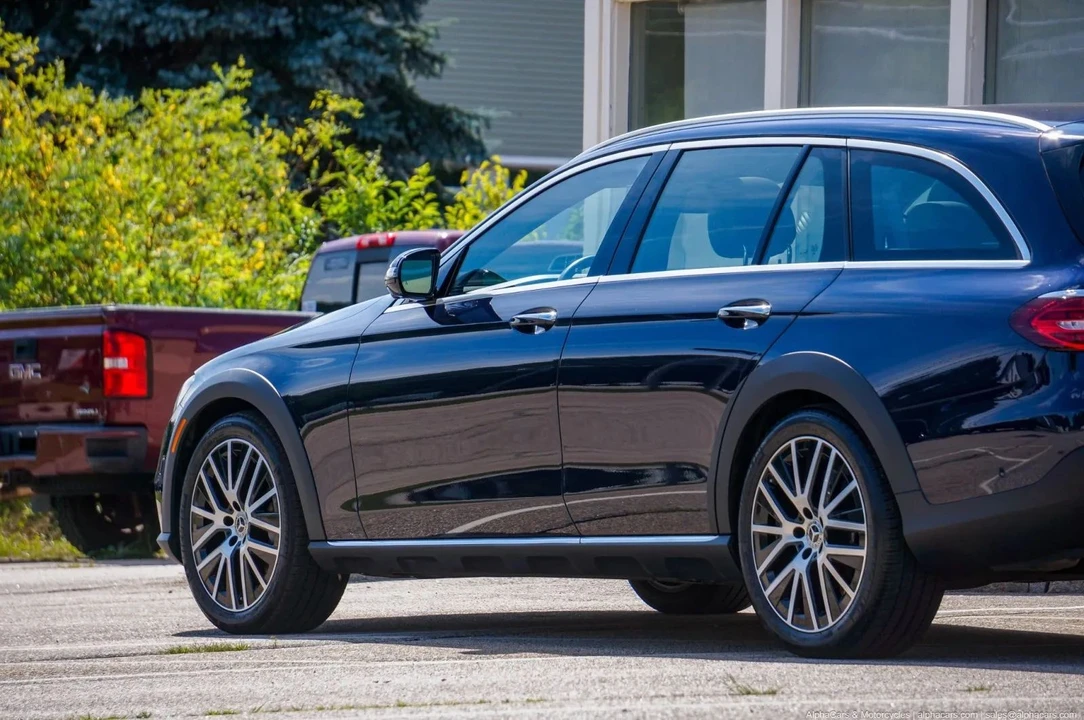 2023 Mercedes-Benz W213 E-Class - Image 20 of 21