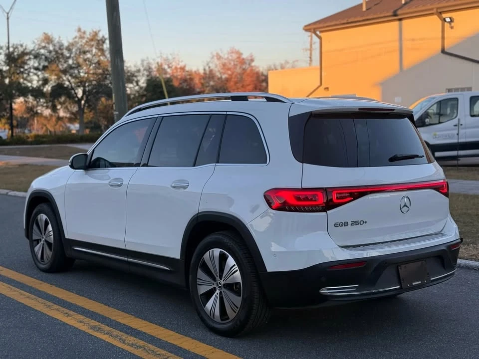 2023 Mercedes-Benz EQB - Image 7 of 14
