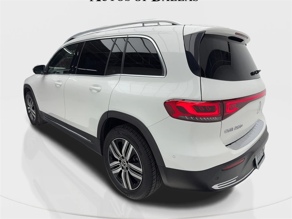 2023 Mercedes-Benz EQB - Image 10 of 12