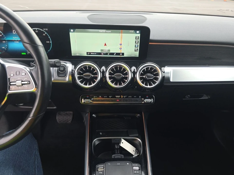 2023 Mercedes-Benz EQB - Image 5 of 10
