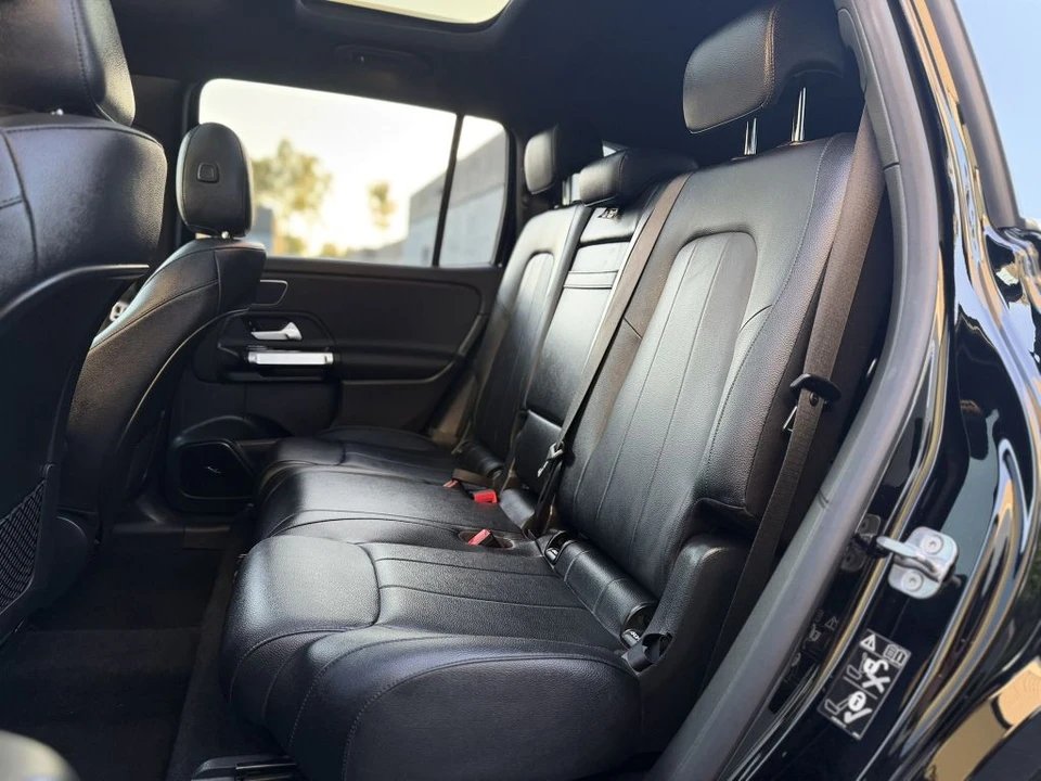 2023 Mercedes-Benz EQB - Image 17 of 21