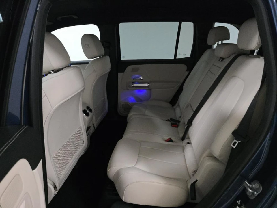 2023 Mercedes-Benz EQB - Image 8 of 10