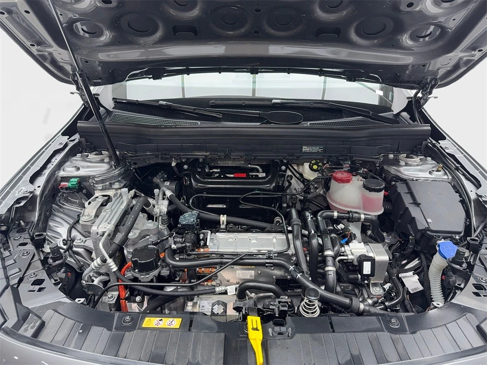 2023 Mercedes-Benz EQB - Image 11 of 12