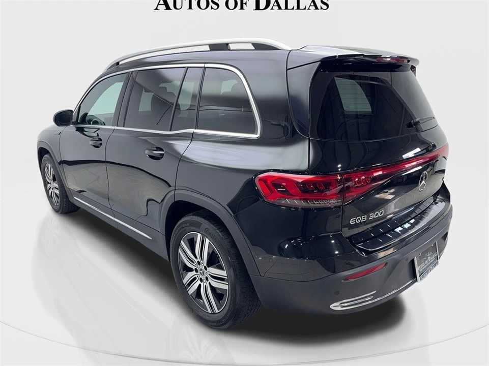 2023 Mercedes-Benz EQB - Image 9 of 21