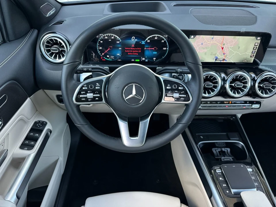 2023 Mercedes-Benz EQB - Image 15 of 21