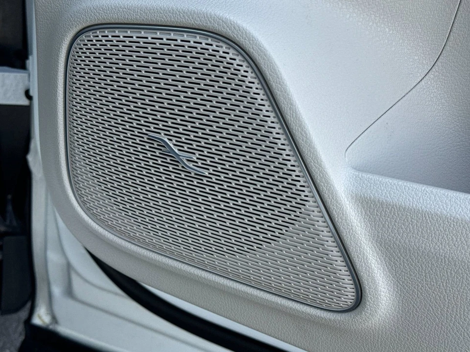 2023 Mercedes-Benz EQB - Image 20 of 21