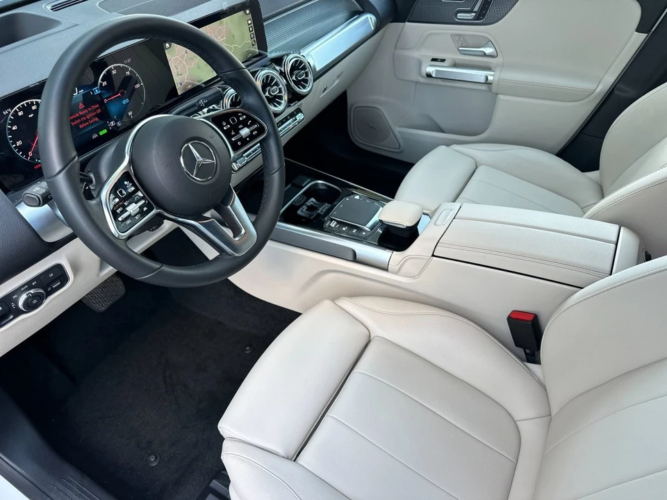 2023 Mercedes-Benz EQB - Image 10 of 21