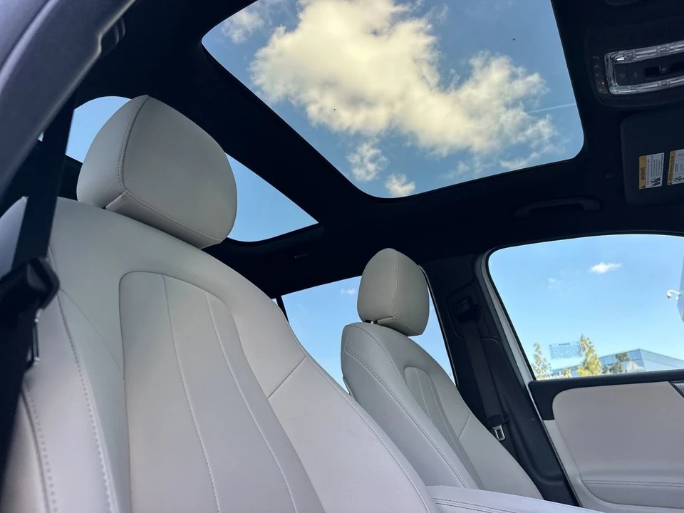 2023 Mercedes-Benz EQB - Image 18 of 21