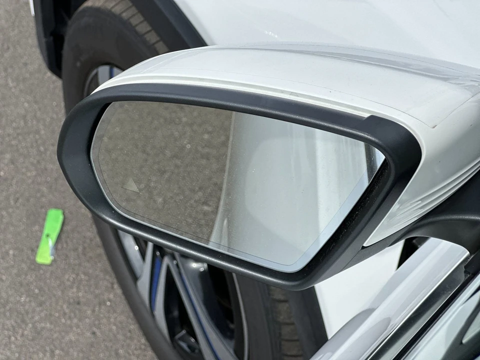 2023 Mercedes-Benz EQB - Image 9 of 12