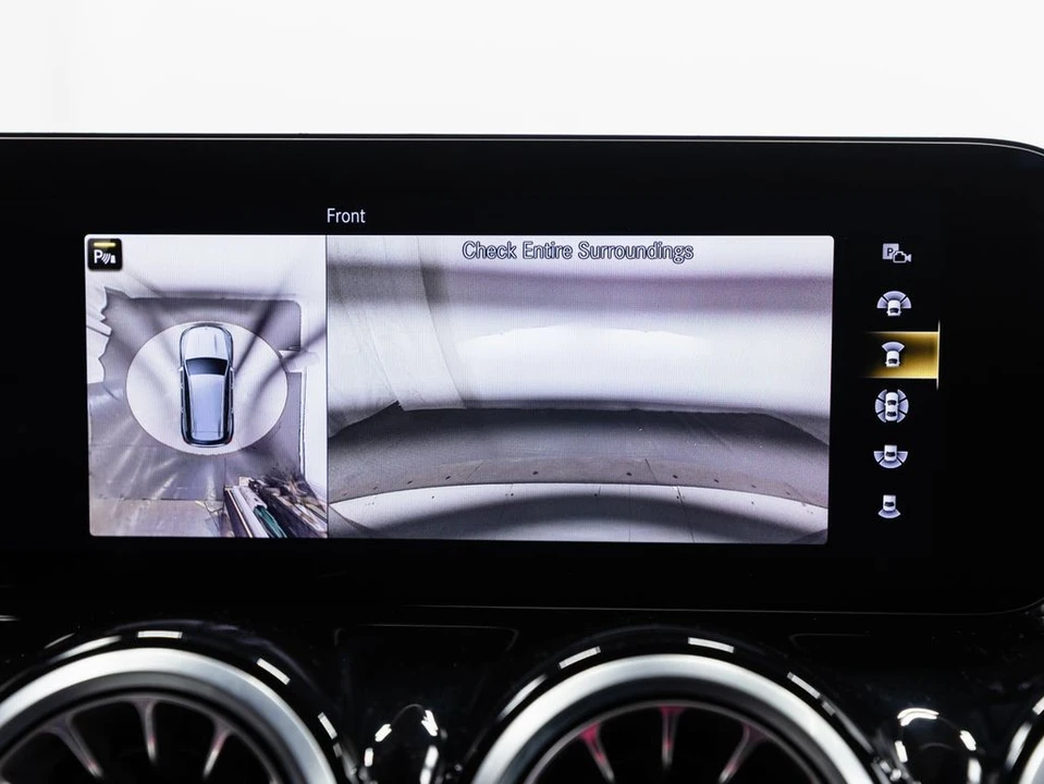 2023 Mercedes-Benz EQB - Image 19 of 21