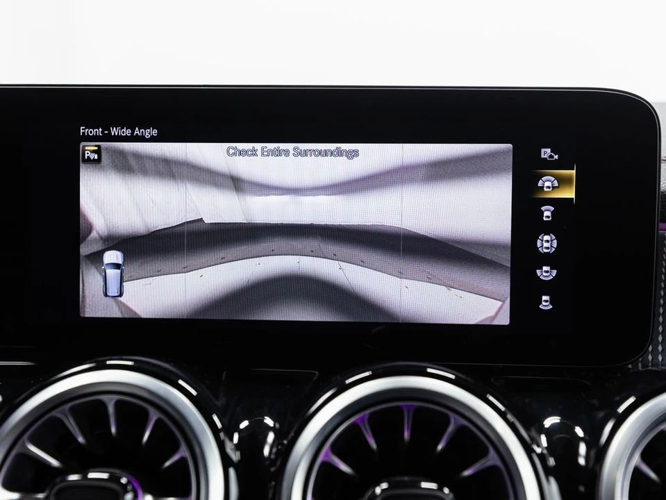 2023 Mercedes-Benz EQB - Image 20 of 21