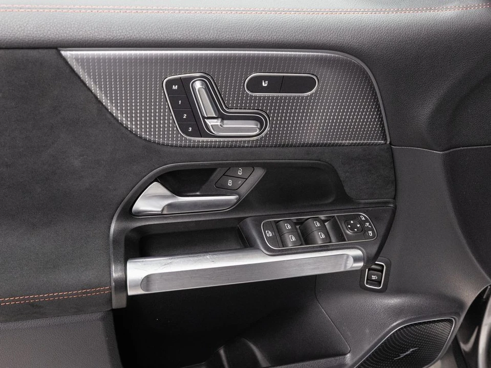 2023 Mercedes-Benz EQB - Image 6 of 21