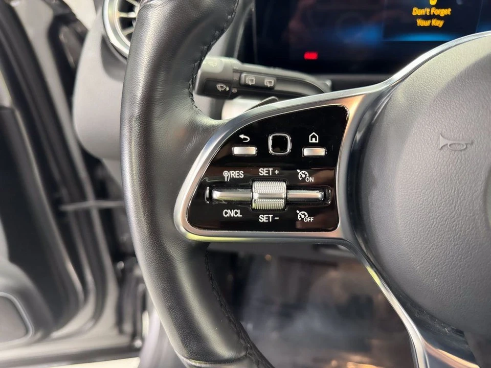 2023 Mercedes-Benz EQB - Image 11 of 21