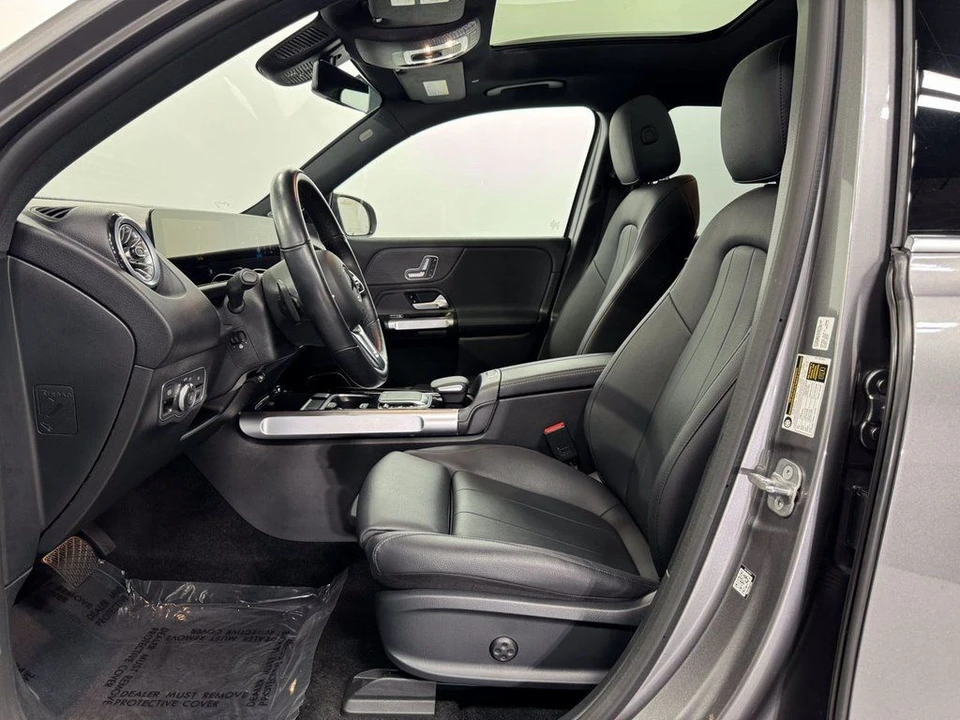 2023 Mercedes-Benz EQB - Image 8 of 21
