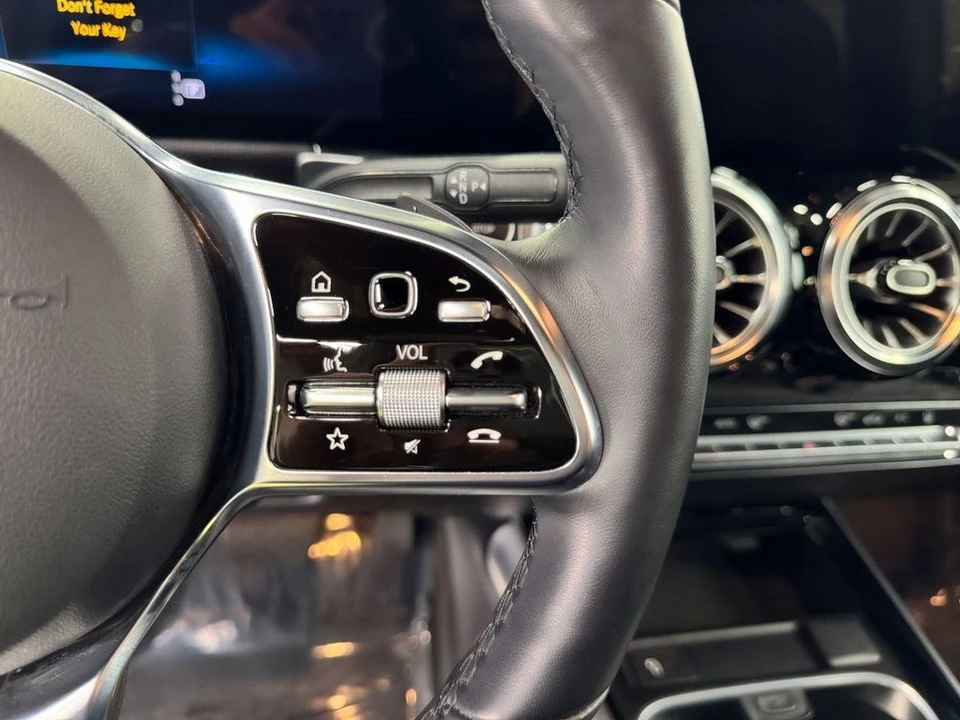 2023 Mercedes-Benz EQB - Image 13 of 21