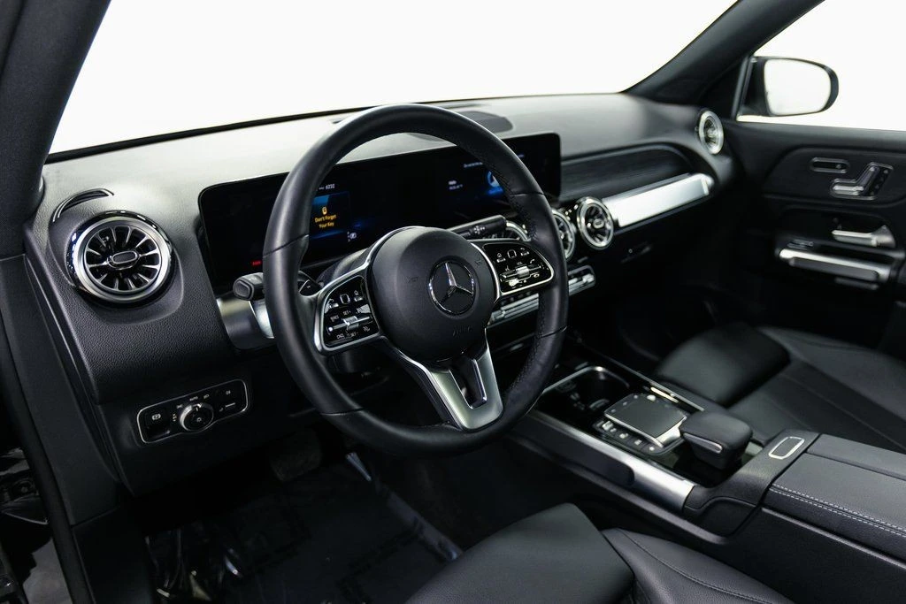 2023 Mercedes-Benz EQB - Image 8 of 21